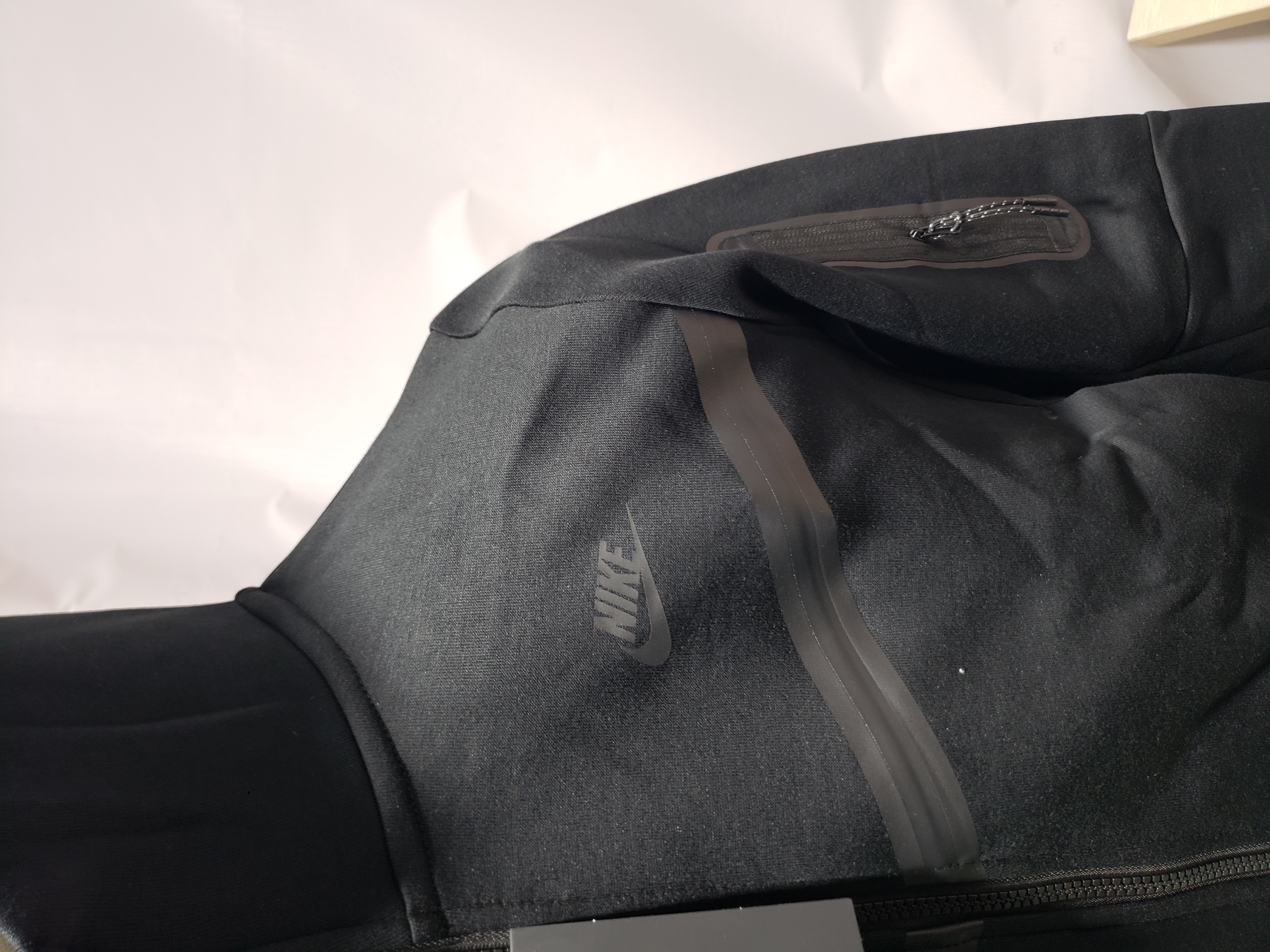 Nike Sportswear Tech Fleece Full-Zip Hoodie & Joggers Set Front Twill Black review Obosneaker 02