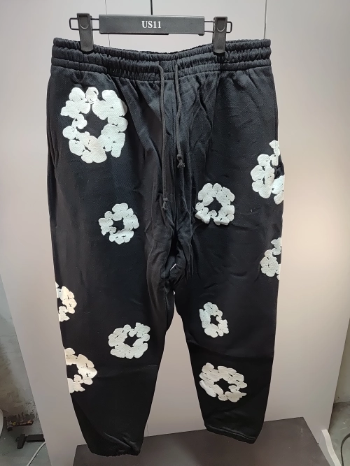OBO Denim Tears The Cotton Wreath Sweatpants Black review 