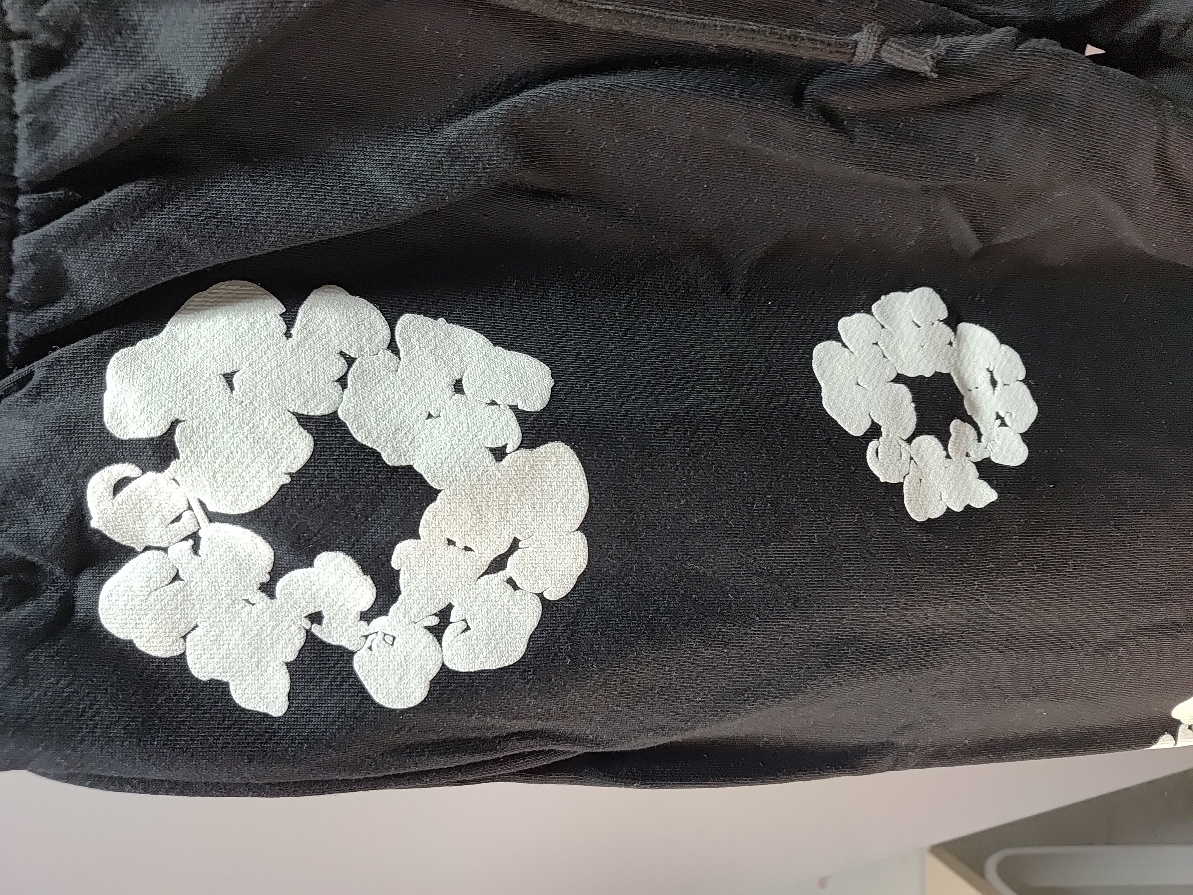 OBO Denim Tears The Cotton Wreath Sweatpants Black review Obosneaker 02