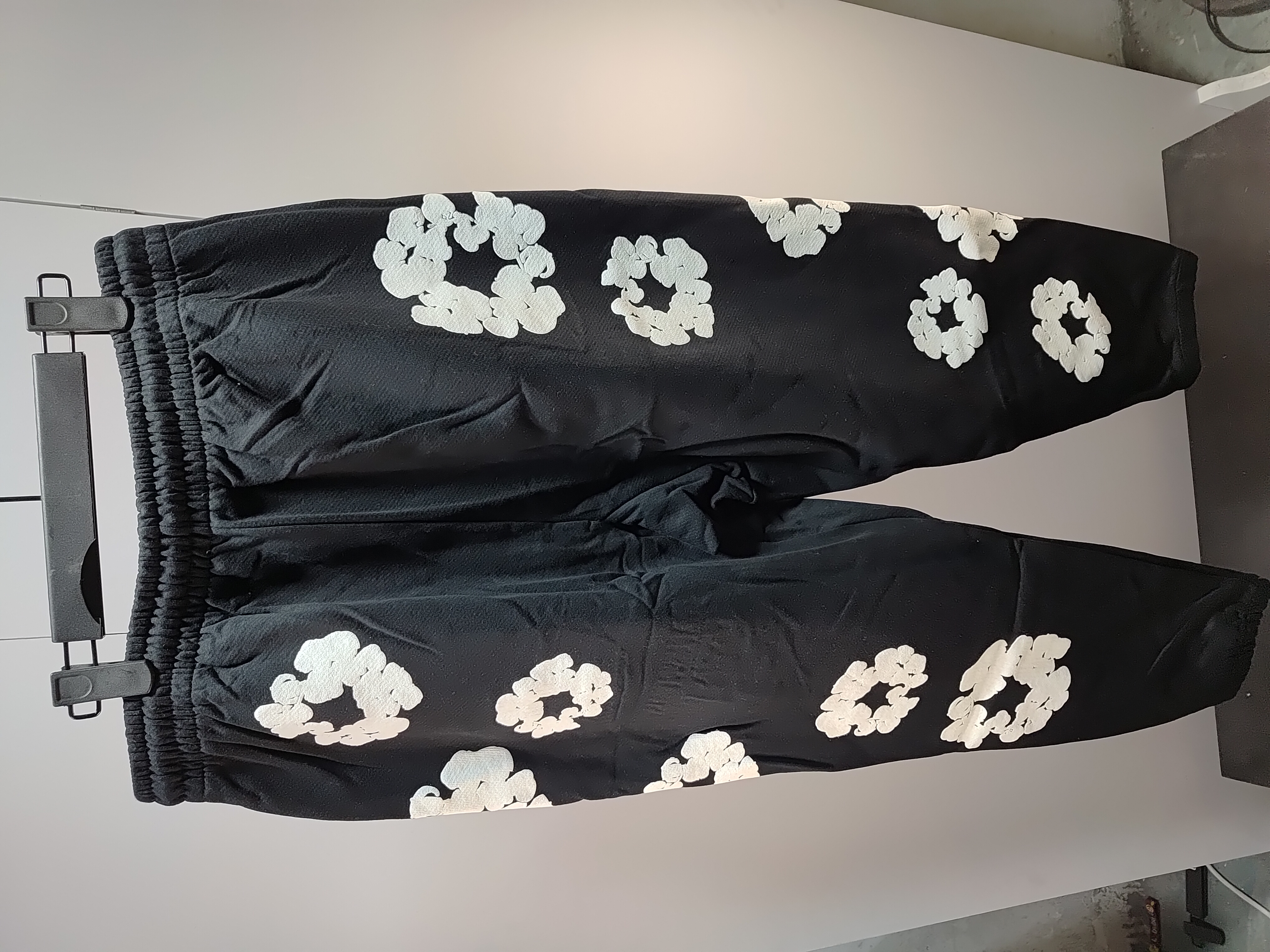 OBO Denim Tears The Cotton Wreath Sweatpants Black review Obosneaker 06