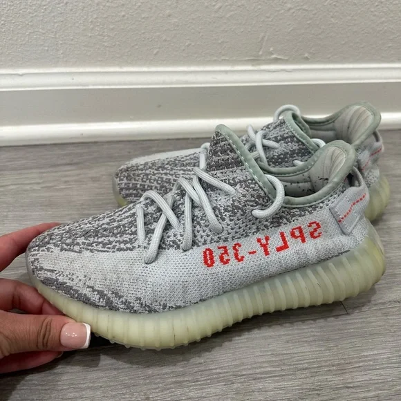Adidas Yeezy Boost 350 V2 Blue Tint (2017/2023) B37571 review Aevz 01