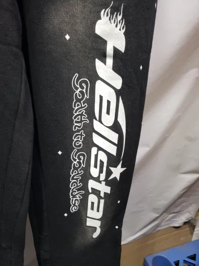 Hellstar Sport Logo Gel Black T-Shirt White + Hellstar Studios Records sweatpants Black review Obosneaker 01