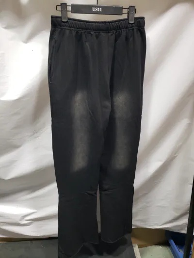 Hellstar Sport Logo Gel Black T-Shirt White + Hellstar Studios Records sweatpants Black review Obosneaker 05