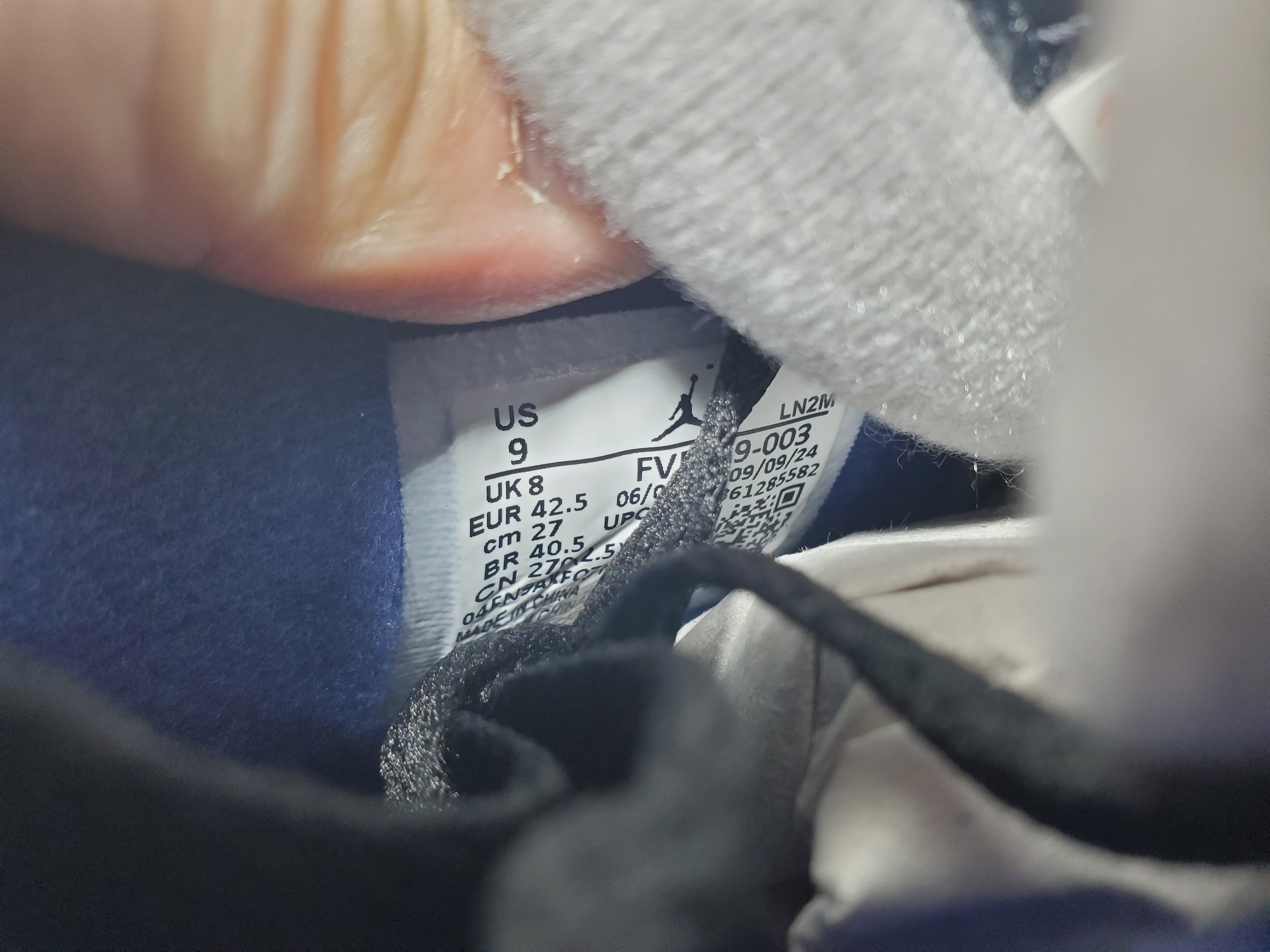 TOP Version Air Jordan 4 Retro Rare Air FV5029-003 review Obosneaker 03