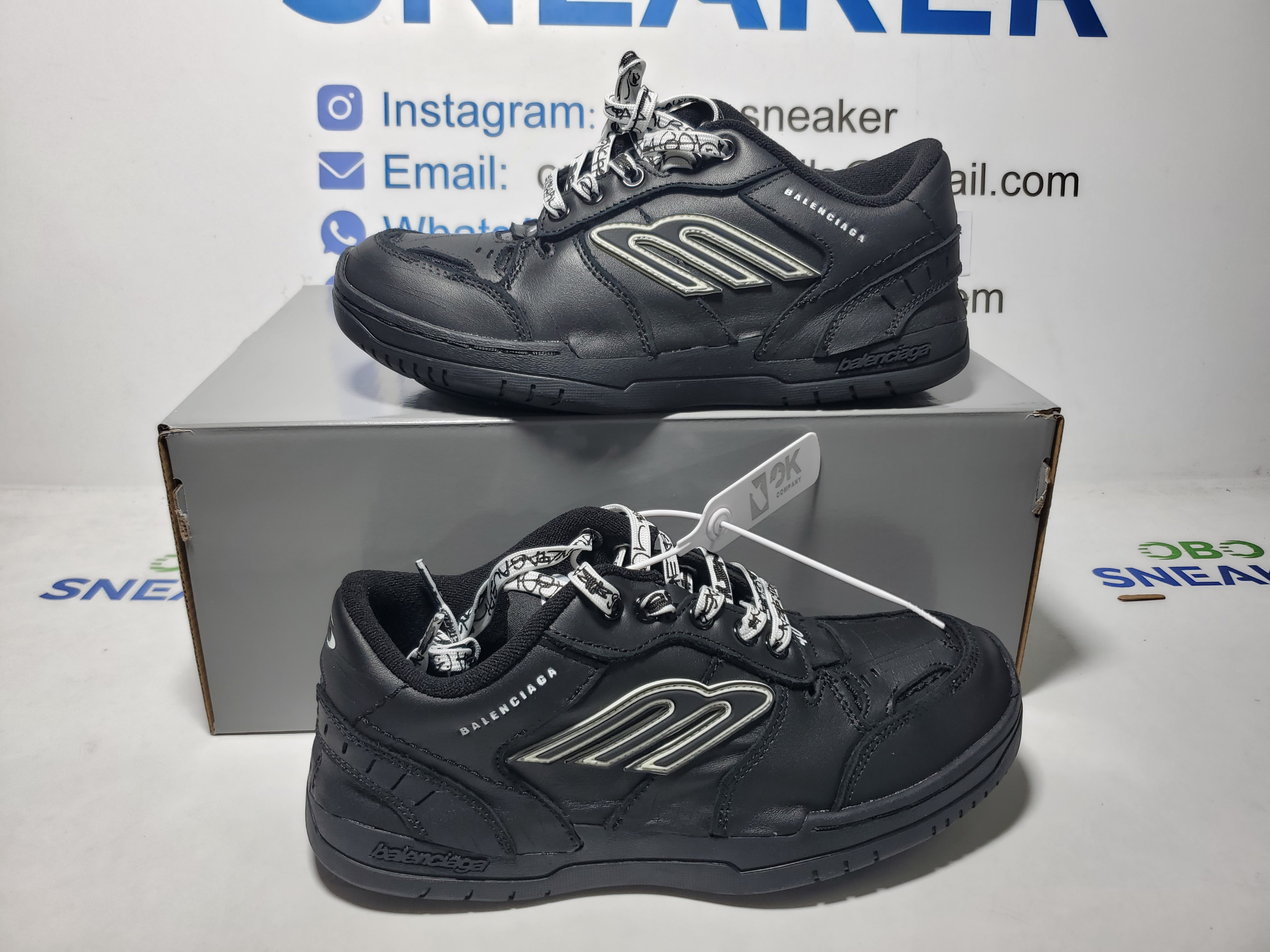 Balenciaga Hamptons Worn-out Trainers Black 841765 WCURB 1000 review Obosneaker 01