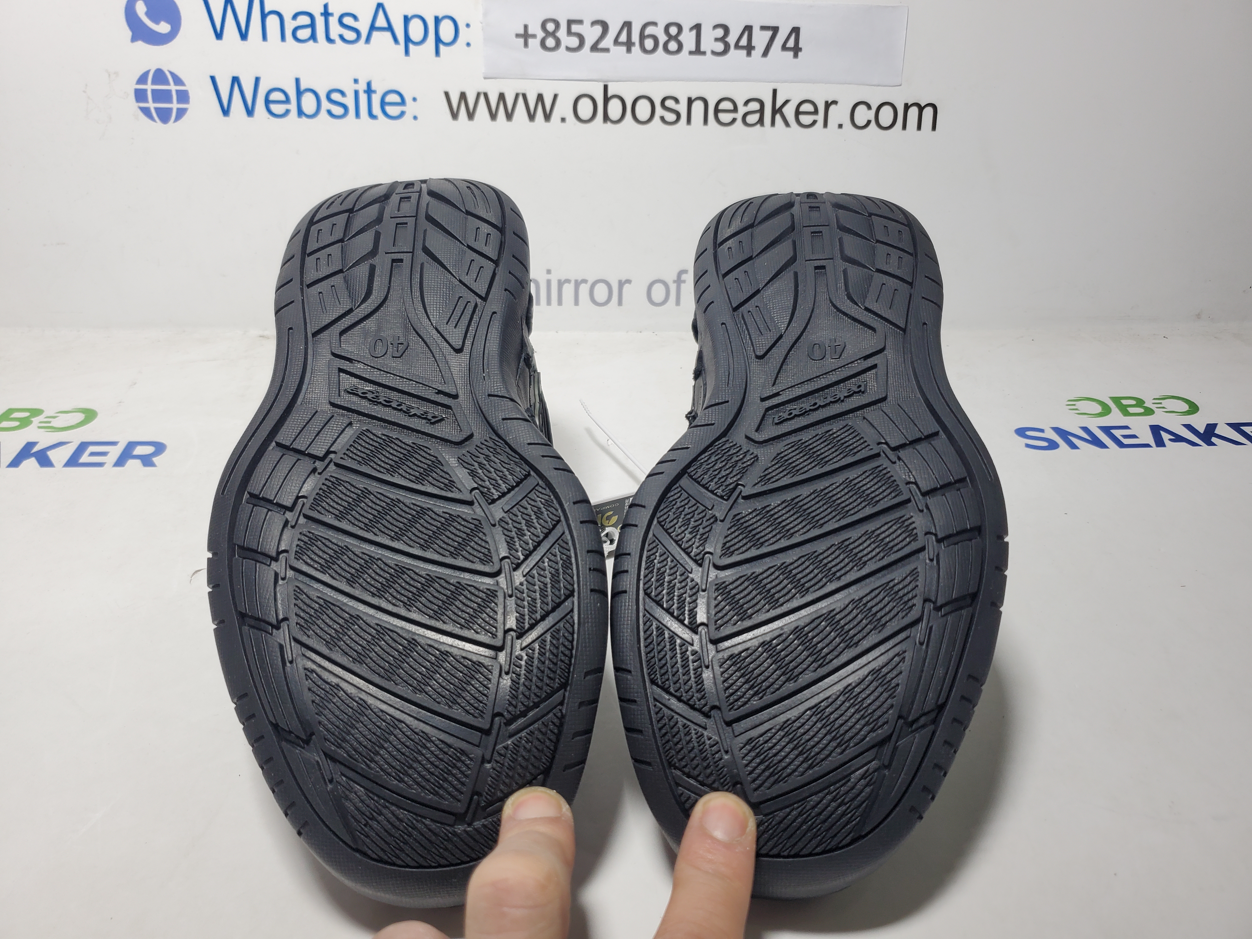 Balenciaga Hamptons Worn-out Trainers Black 841765 WCURB 1000 review Obosneaker 04