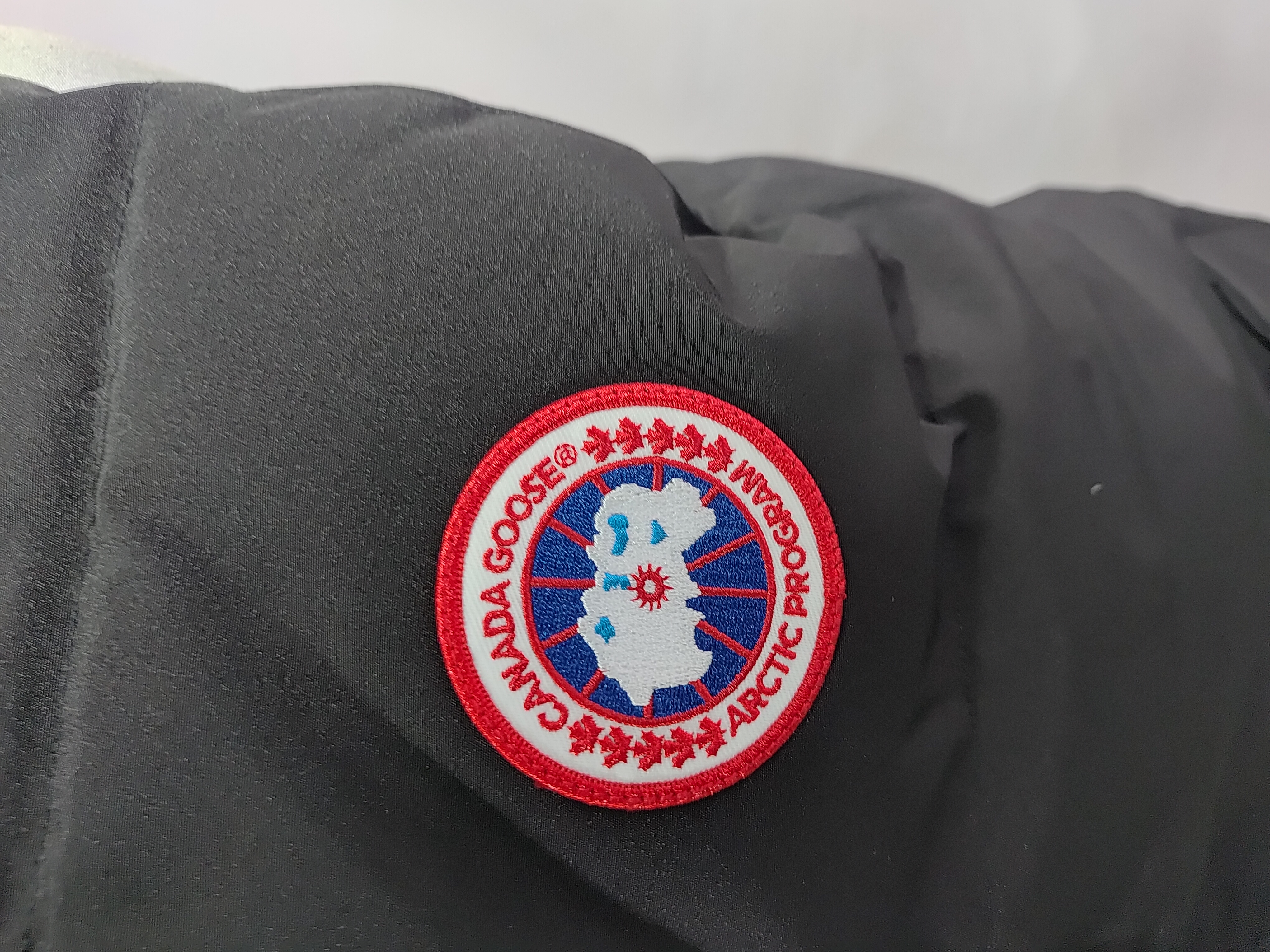 Canada Goose Down Vest Black review Obosneaker 03