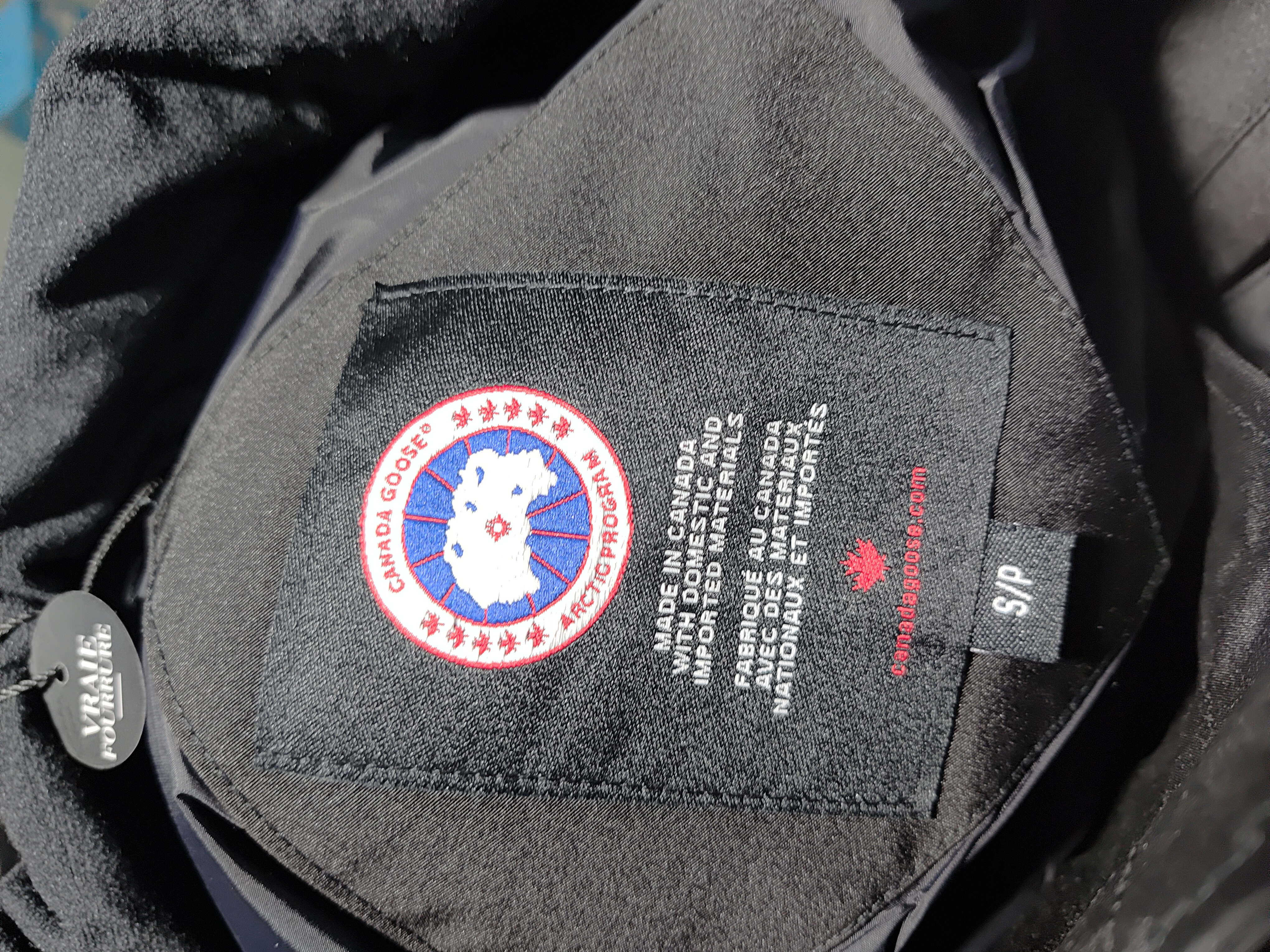 Canada Goose Down Vest Black review Obosneaker 02