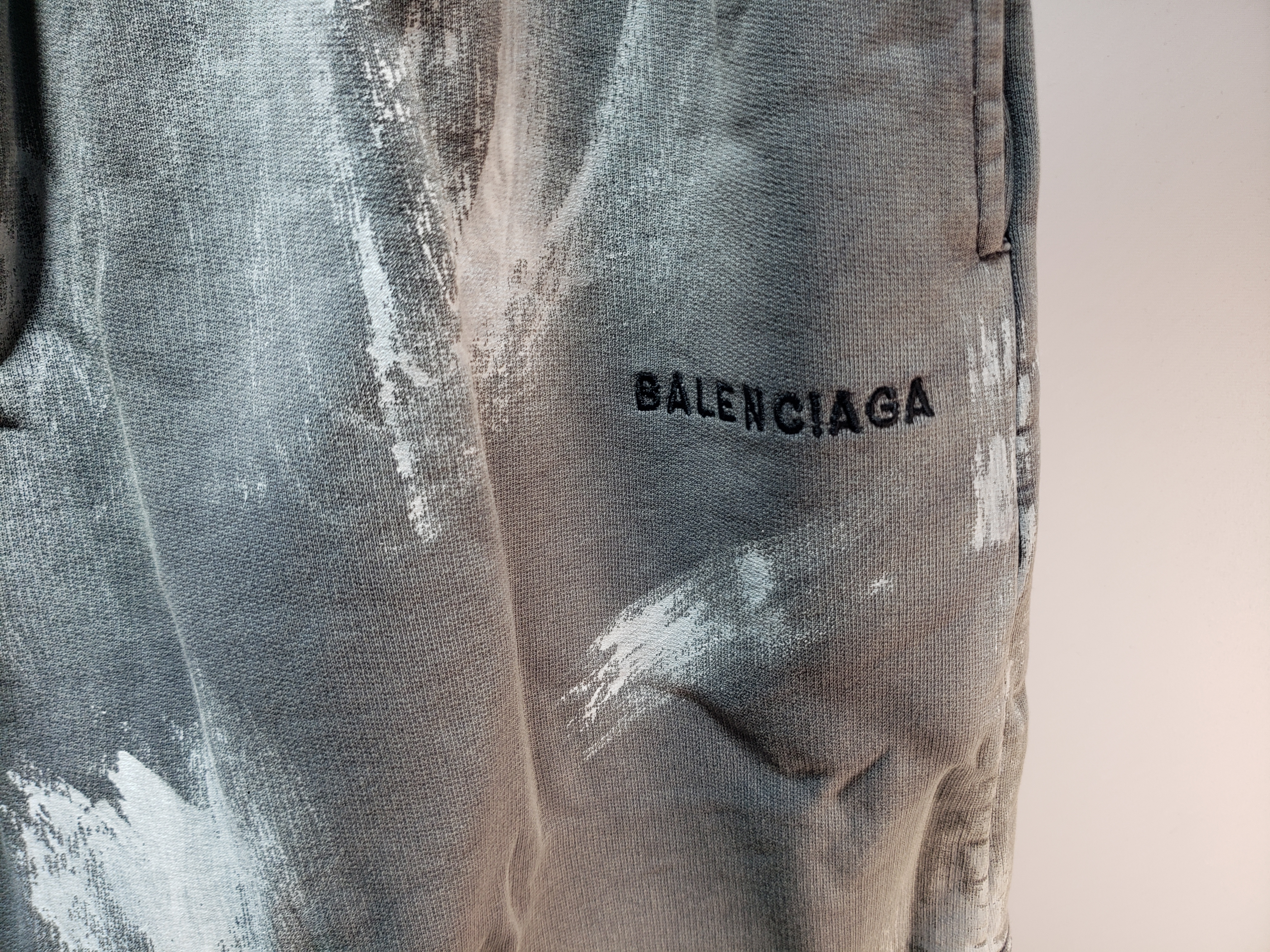 Balenciaga 24ss Embroidered Cola Shorts Grey review Obosneaker 03