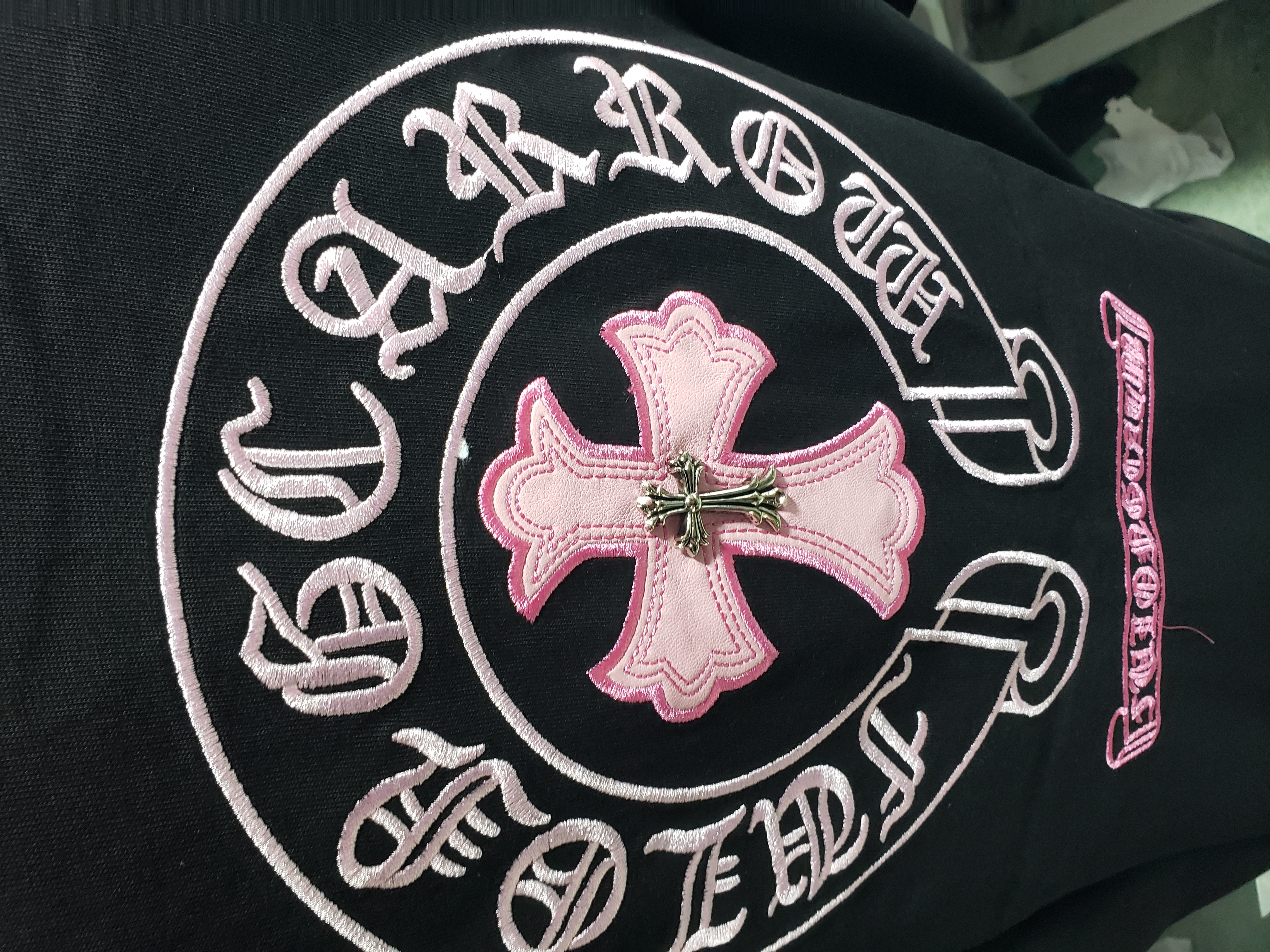 Chrome Hearts Heavy Horseshoe Sanskrit Applique Embroidery T-shirt Grey review Obosneaker 02