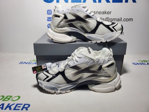 Balenciaga Runner Sneaker Gradient White Black 772774 WRUNG 9010 review 