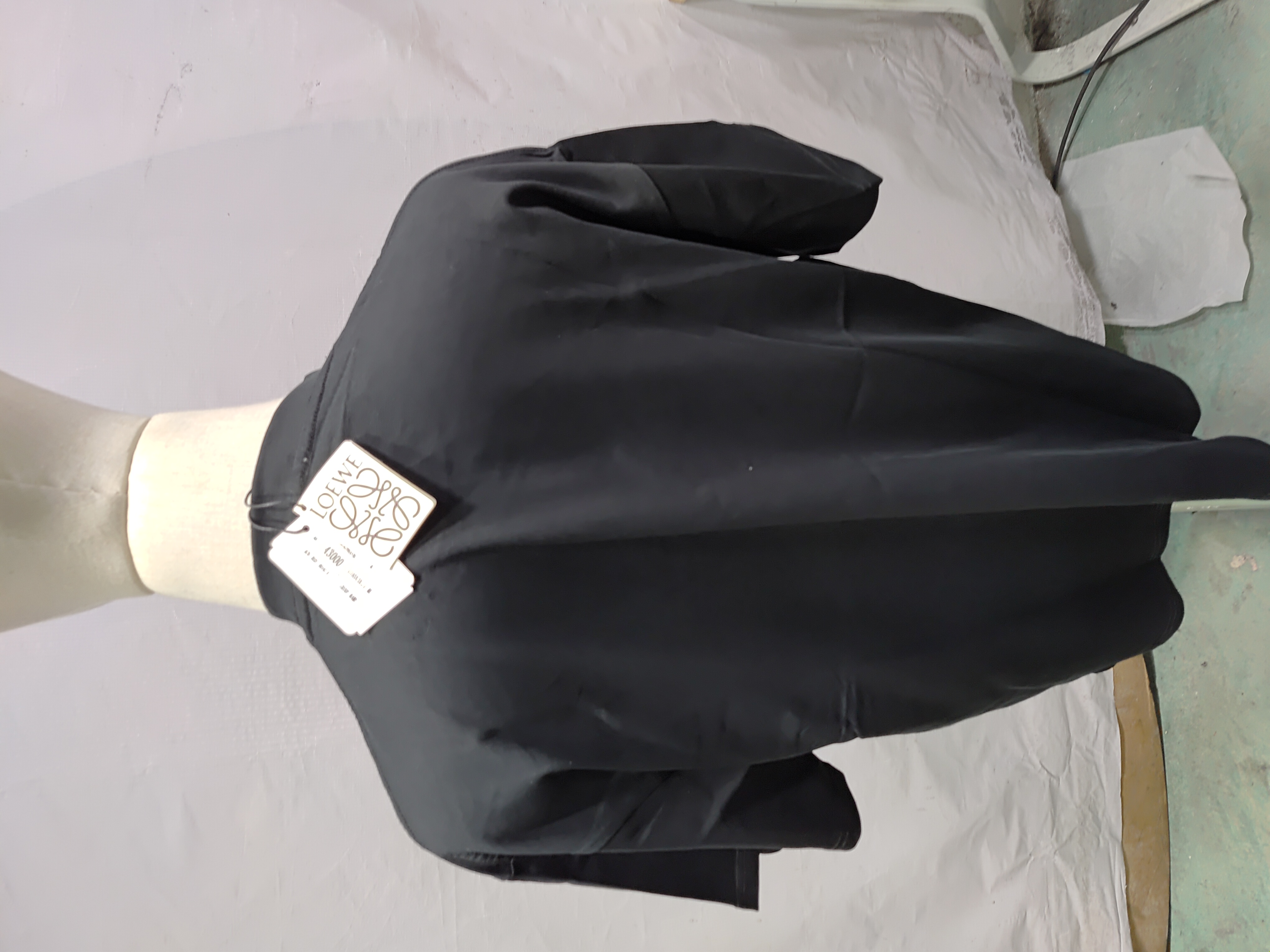 Loewe classic embroidered logo short sleeve black review Obosneaker 03