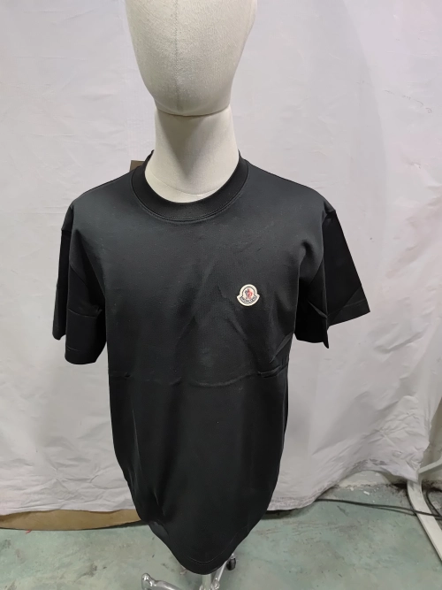 Moncler 25ss classic chest logo short sleeve white review 