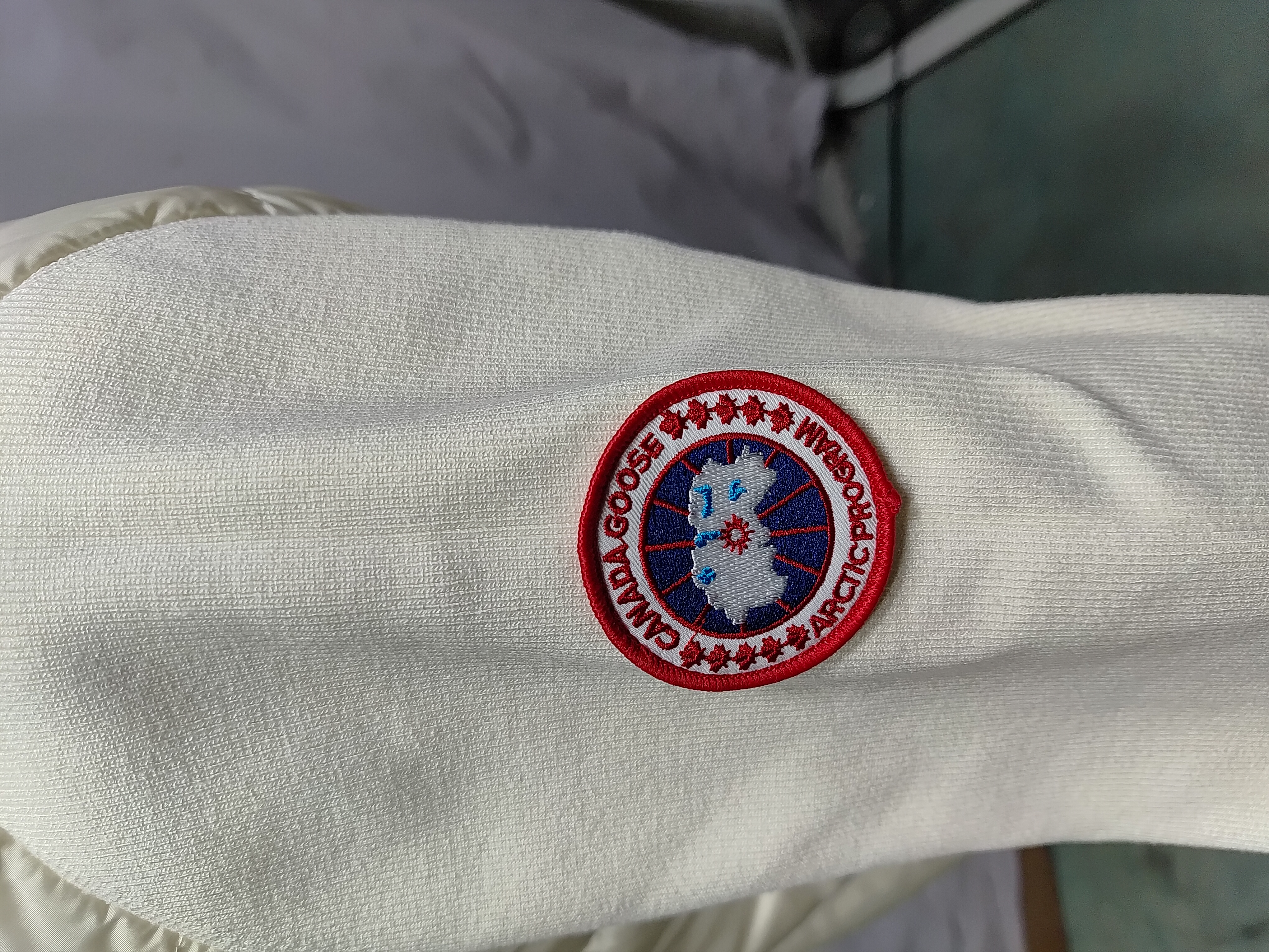 Canada Goose Hybridge Quilted Knit Jacket White review 5