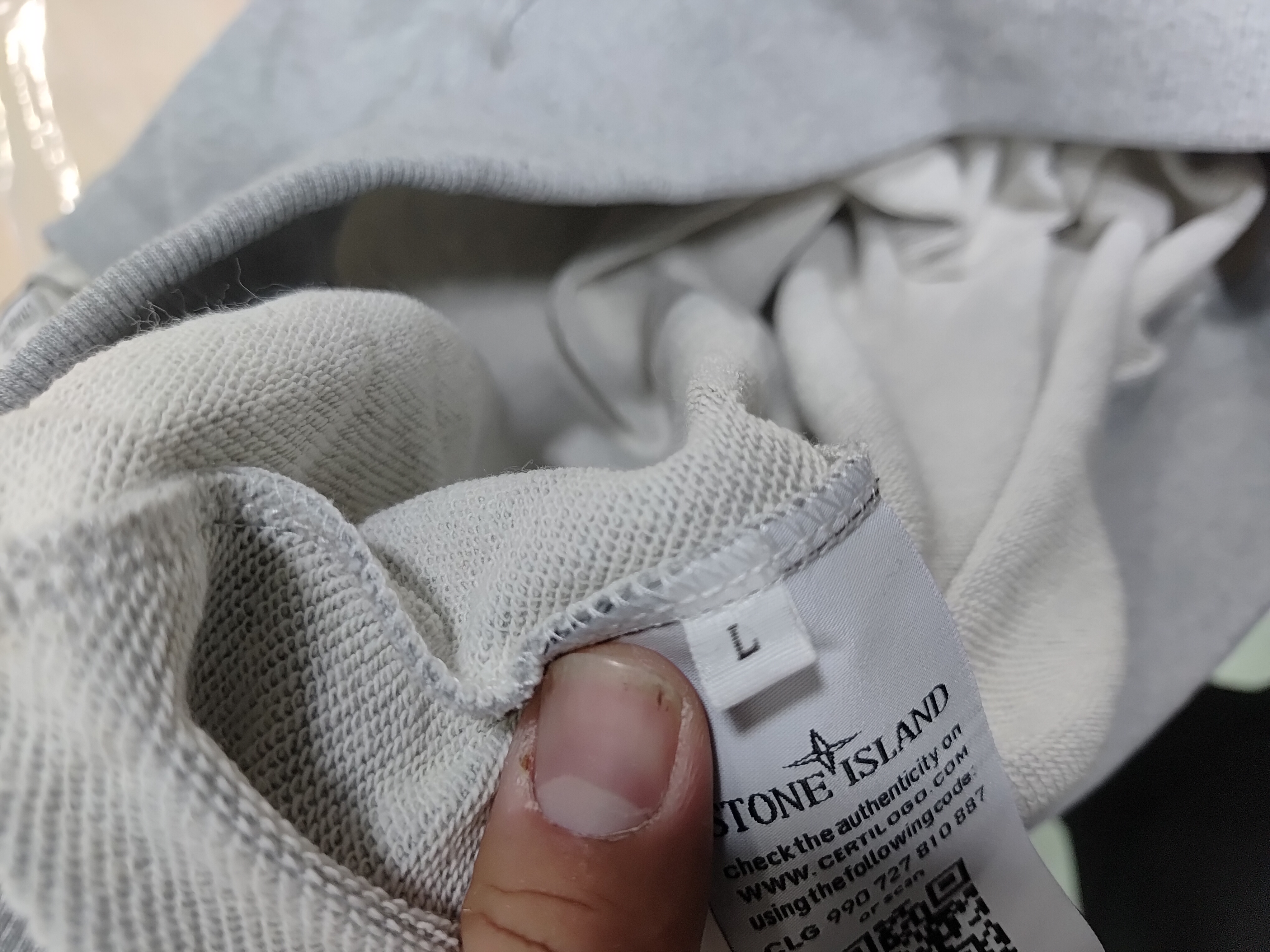 Stone Island Sweatshirt White/Grey/Khaki/Musk green/Dark green/Olive green/Navy Blue/Black YZ 9018 review 1