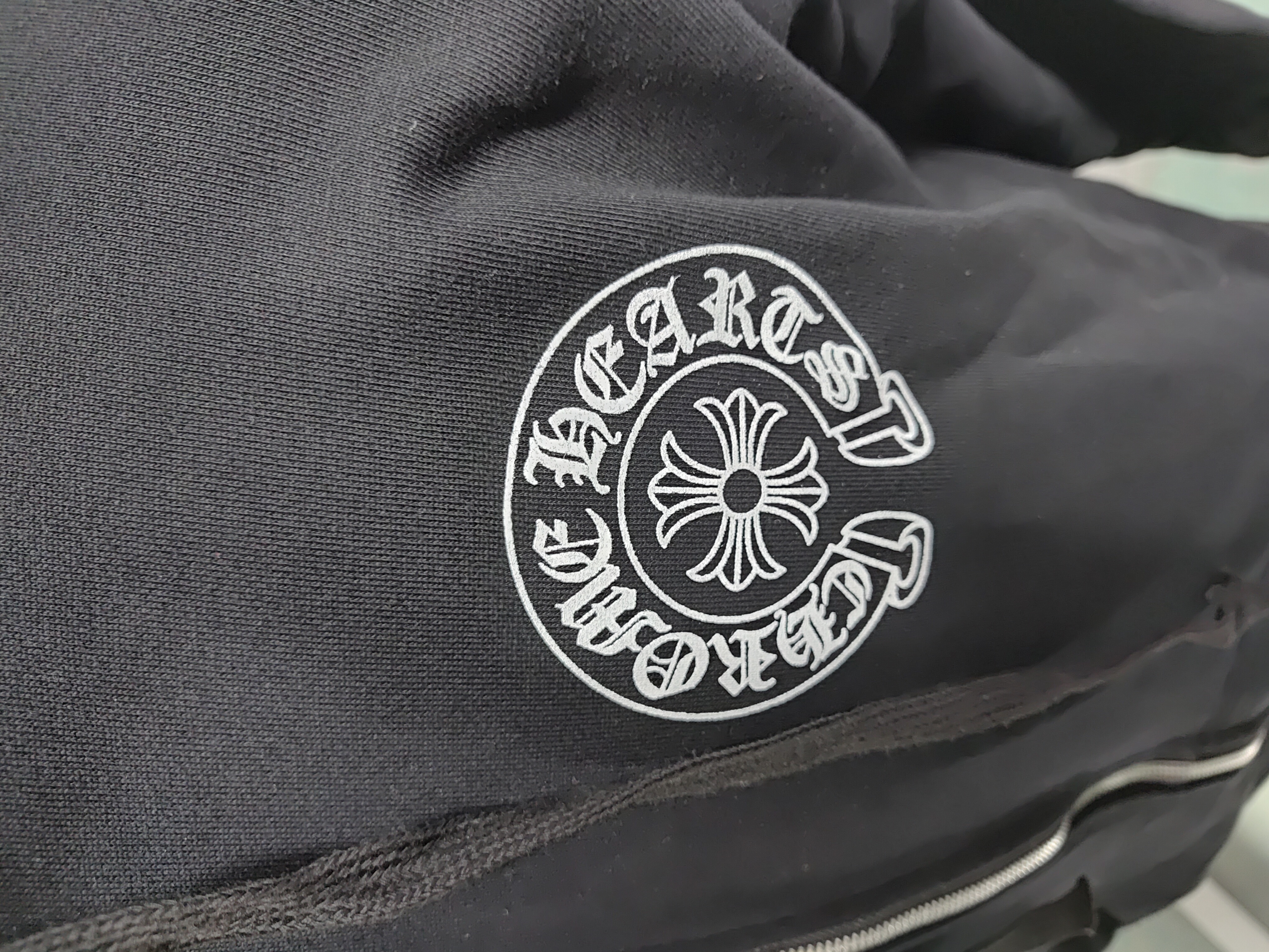 Chrome Hearts 25FW White Zip-Up Jacket with Sanskrit Print Cuffs Black review 2