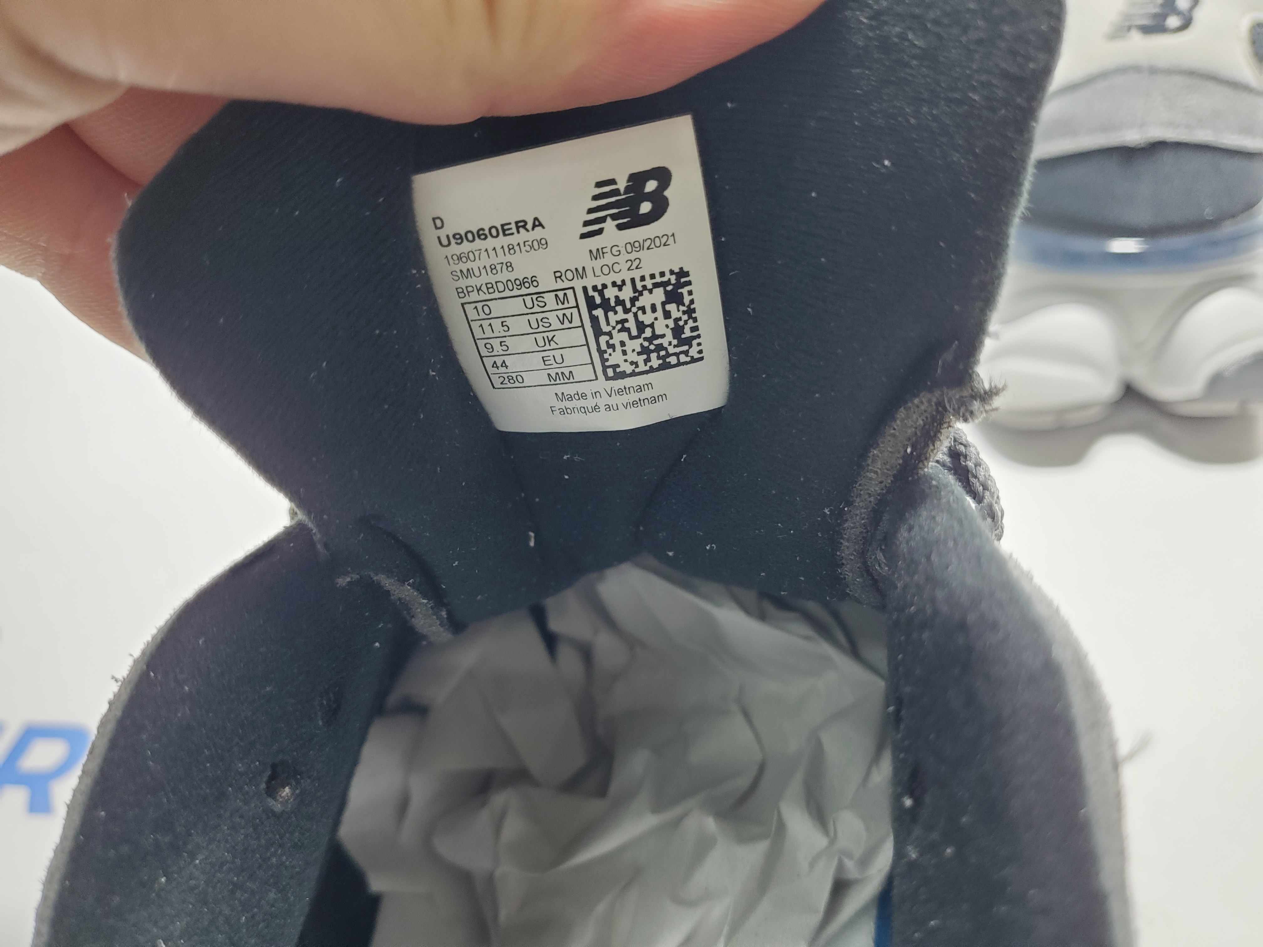 New Balance 9060 Black Castlerock U9060ERA review Obosneaker 02