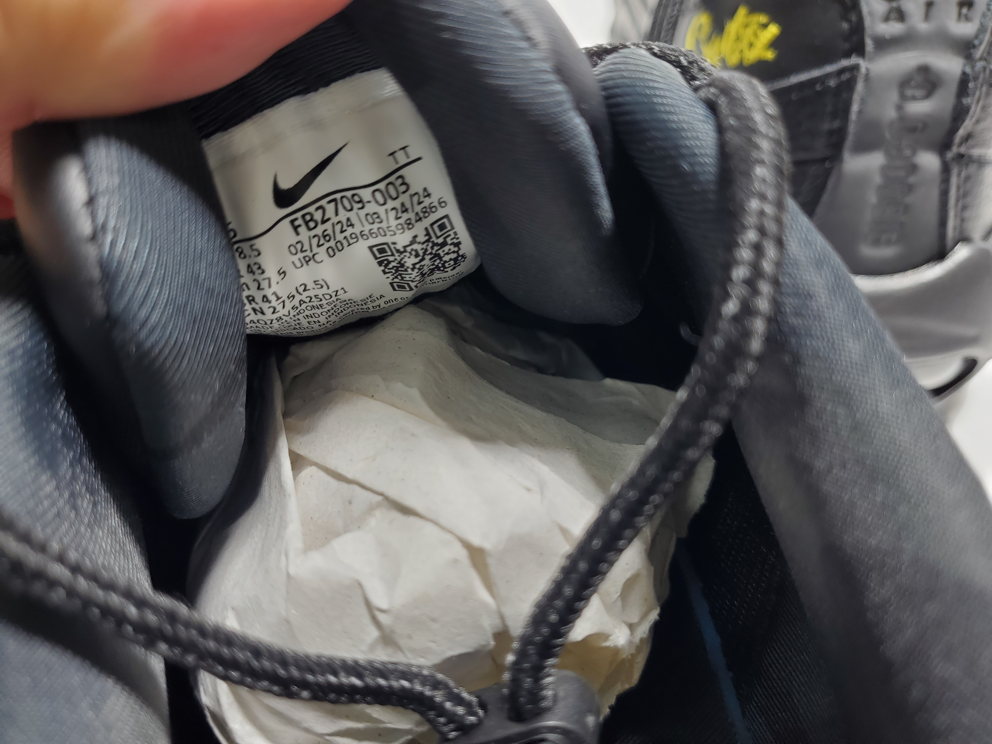 Nike Air Max 95 x Corteiz Black Tour Yellow FB2709-003 review 2