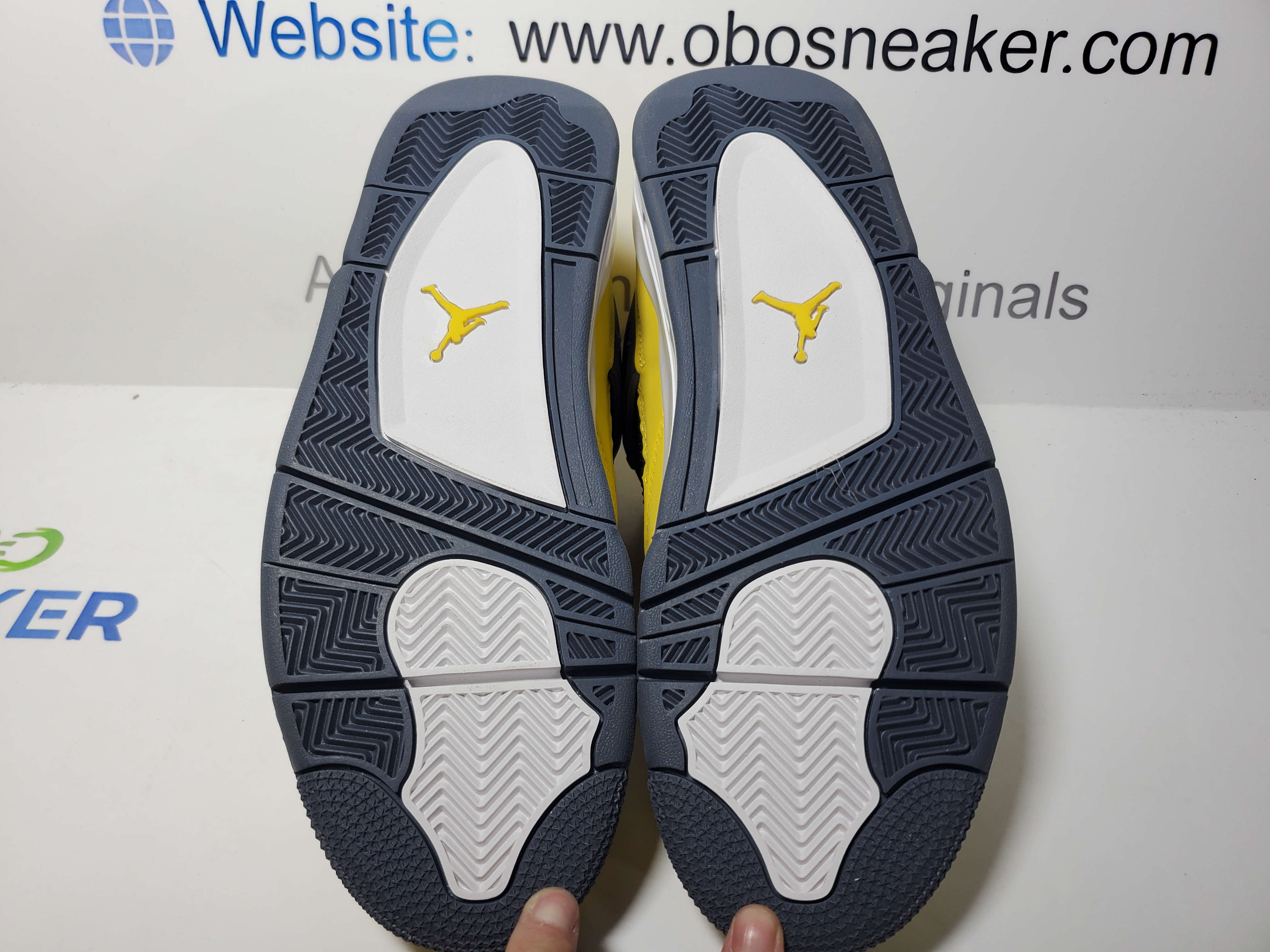 Jordan 4 Retro Lightning (2006) 314254-702 review 4