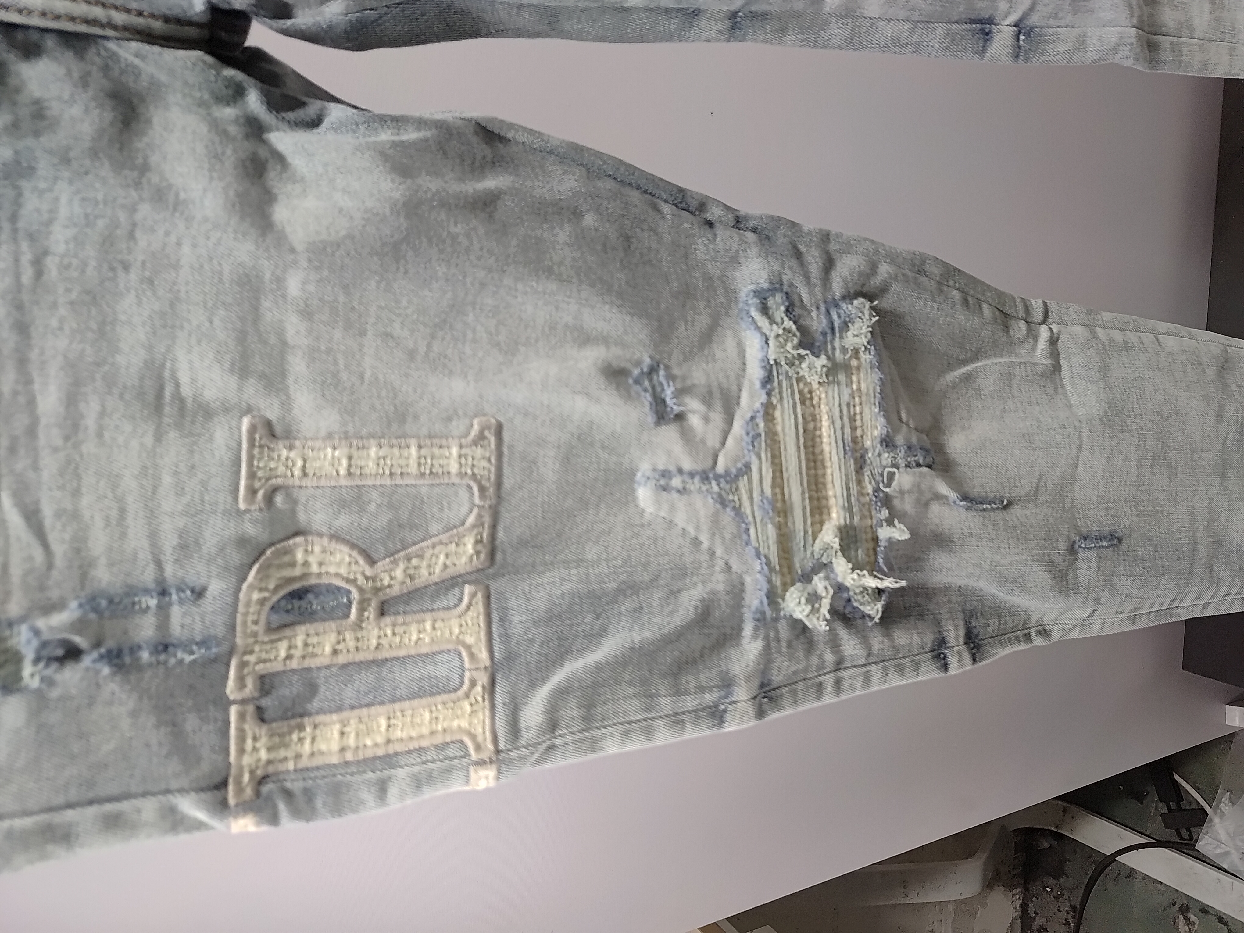 Amiri Jean 8905 review 2