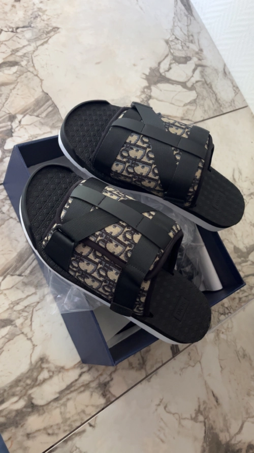Dior Alpha Sandal Oblique 3SA081YXV_H961 review 