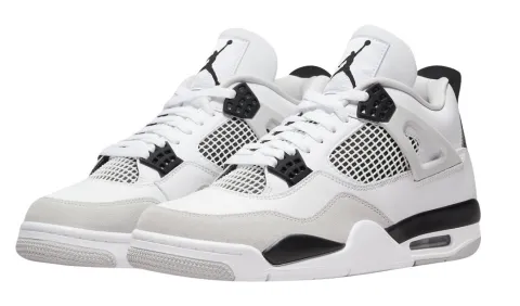 Air Jordan 4 Military Black