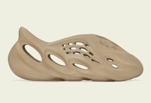 Adidas YEEZY FOAM RUNNER “Yellow Ochre” Releases On September 18th