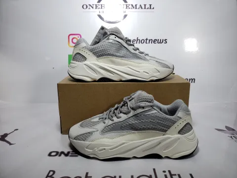Obosneaker QC pics ：Adidas Yeezy Boost 700 V2 Static EF2829