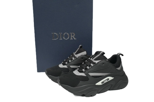 Obosneaker Daily Boutique Push：What Makes Dior Reps So Popular?