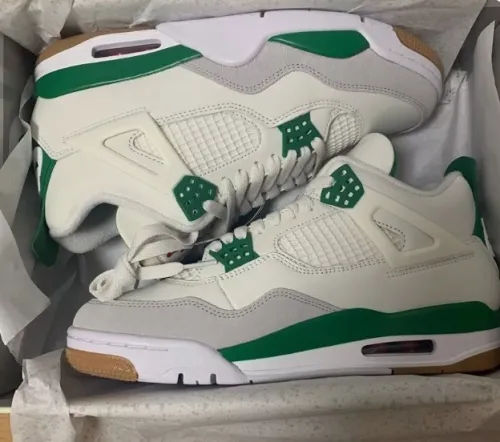 Customer Feedback：Jordan 4 Retro SB Pine Green