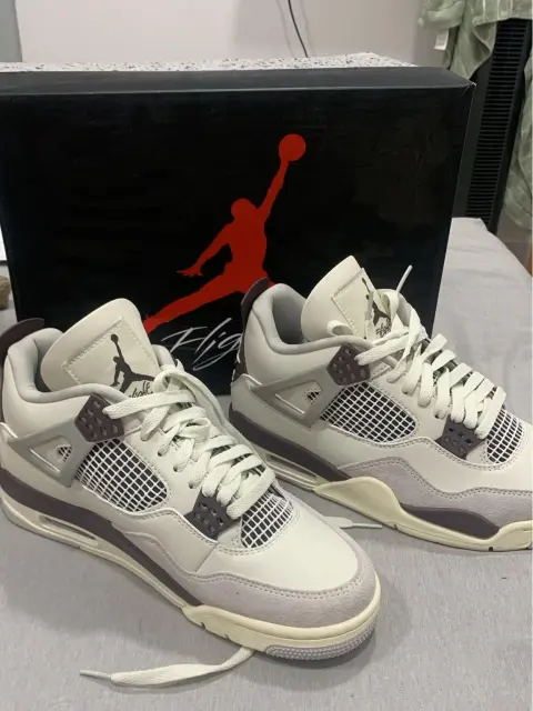 Customer Feedback ： Air Jordan 4 White Phan Tom