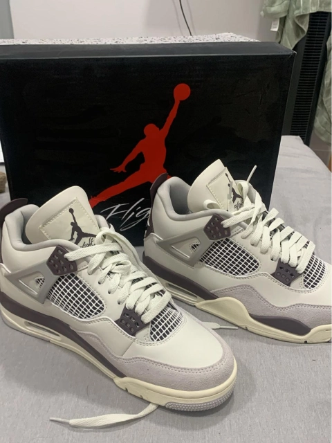 Customer Feedback ： Air Jordan 4 White Phan Tom