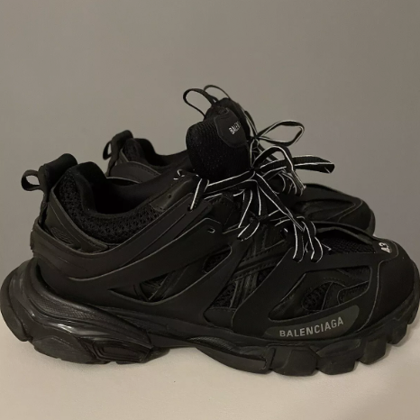 Customer Feedback：Balenciaga Tess S. Black