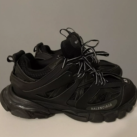 Customer Feedback：Balenciaga Tess S. Black