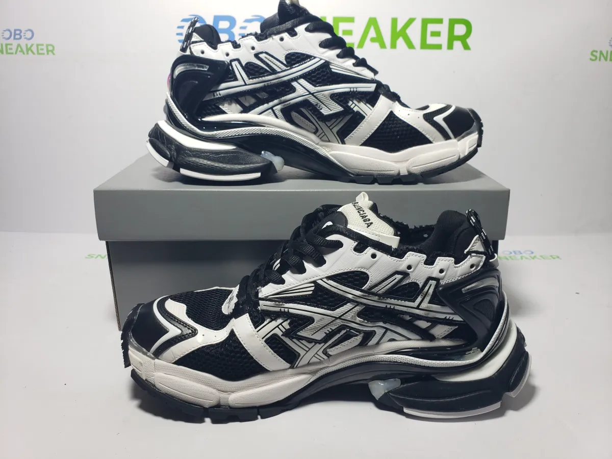 Obosneaker QC Pics ：Balenciaga Runner Black W hite