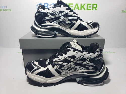Obosneaker QC Pics ：Balenciaga Runner Black W hite