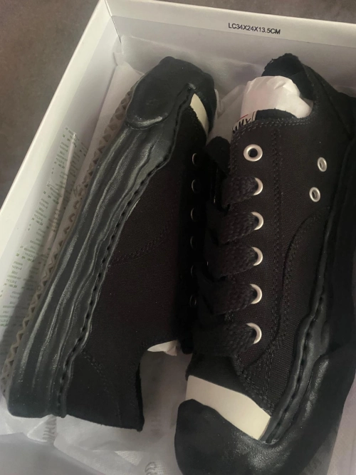 Obosneaker Customer feedback ： MIHARA YASUHIRO Black NO.786