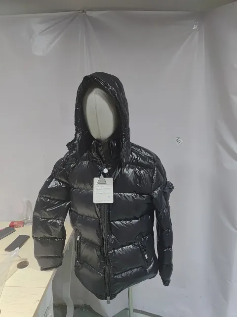 Obosneaker QC Pics ：Moncler Puffer Jacket Black H29541A1252068950（for men）