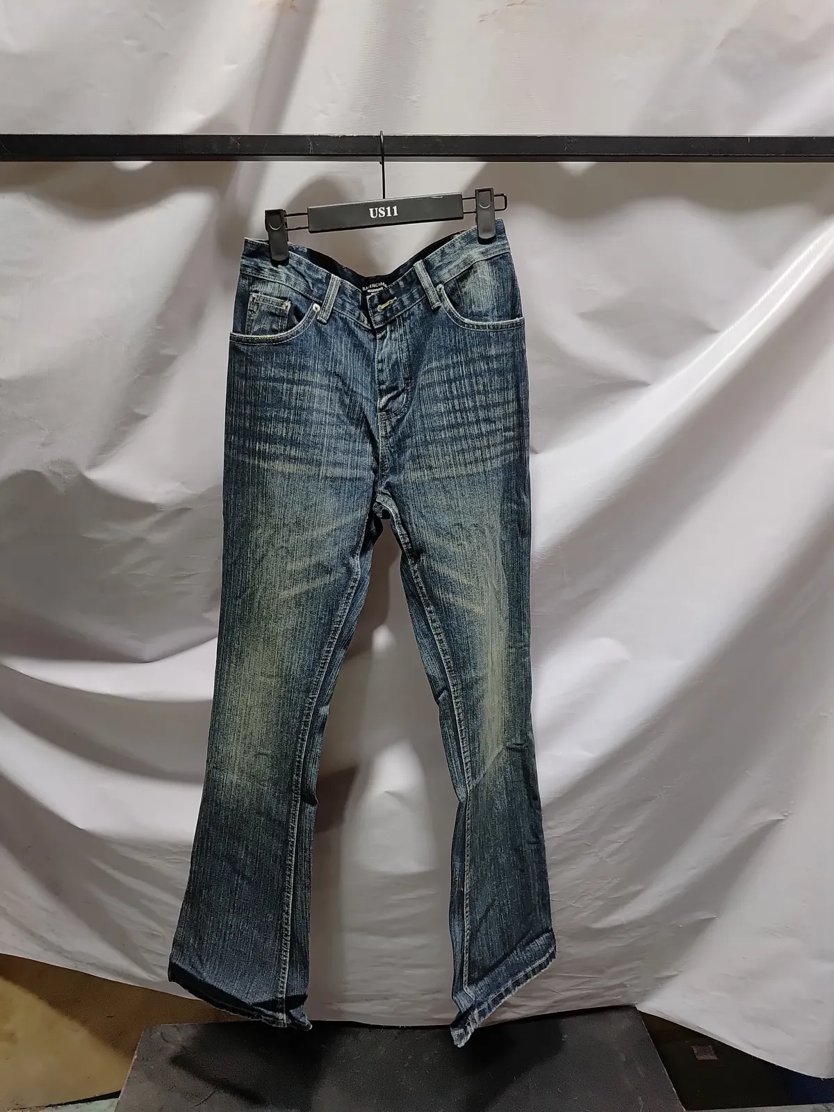 Obosneaker QC Pics ： Balenciaga LOOK BOOK Blue Washed Orange Flared Jeans
