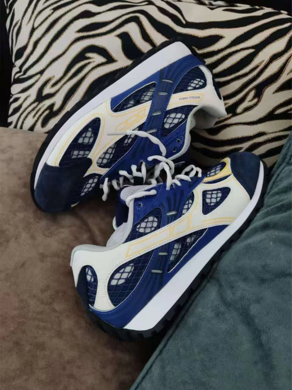  Obosneaker Customer Feedback ： Bottega Veneta Orbit Blue White 816635V55B04058