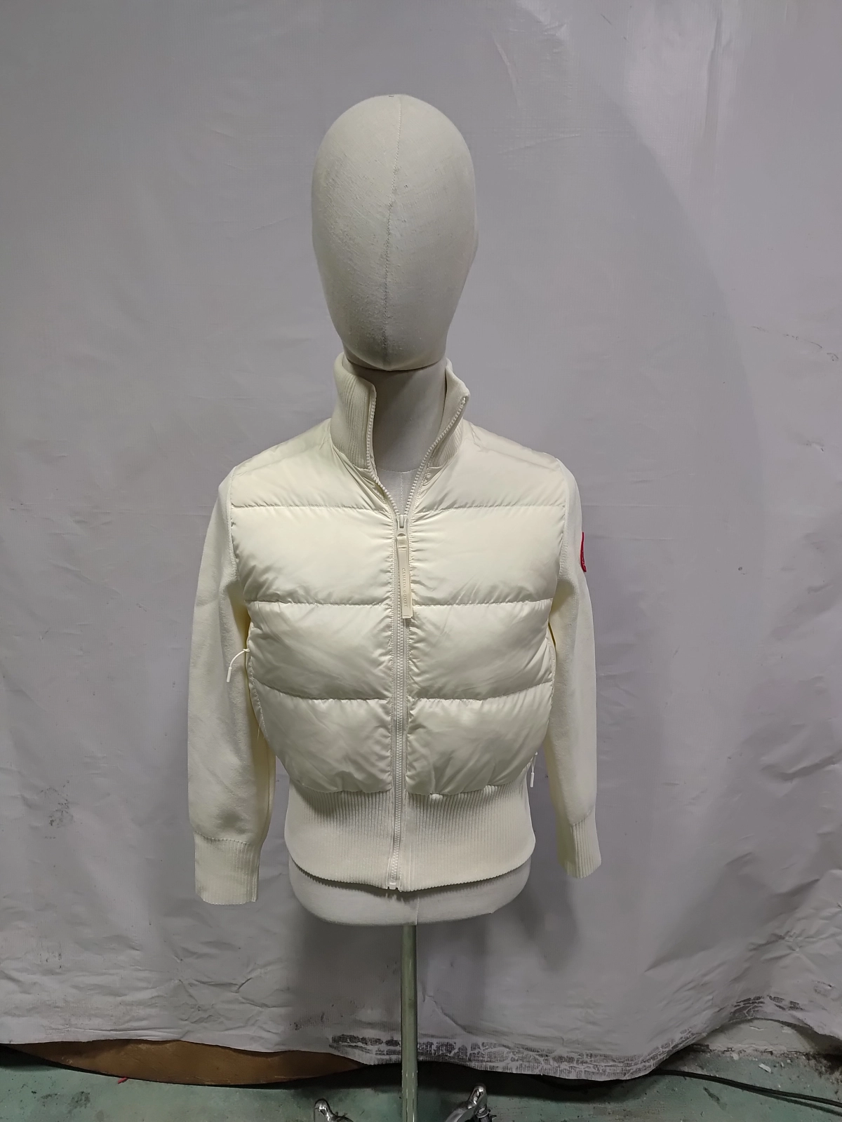 Obosneaker QC Pics ：Canada Goose Hybridge Quilted Knit Jacket White