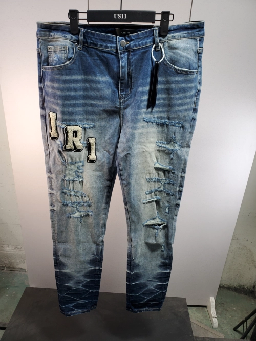 Obosneaker QC Pics ：Amiri Blue Varsity Jeans