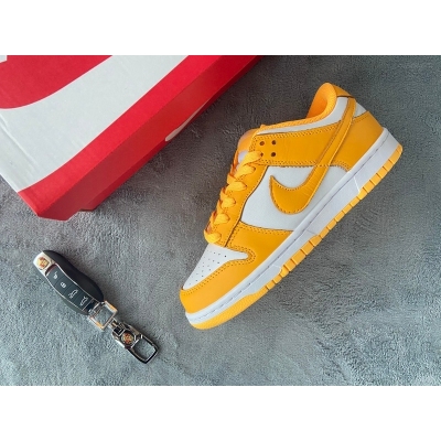 OG Dunk Low Laser Orange (W)