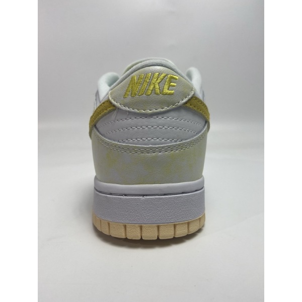 OG Dunk Low Strike Yellow