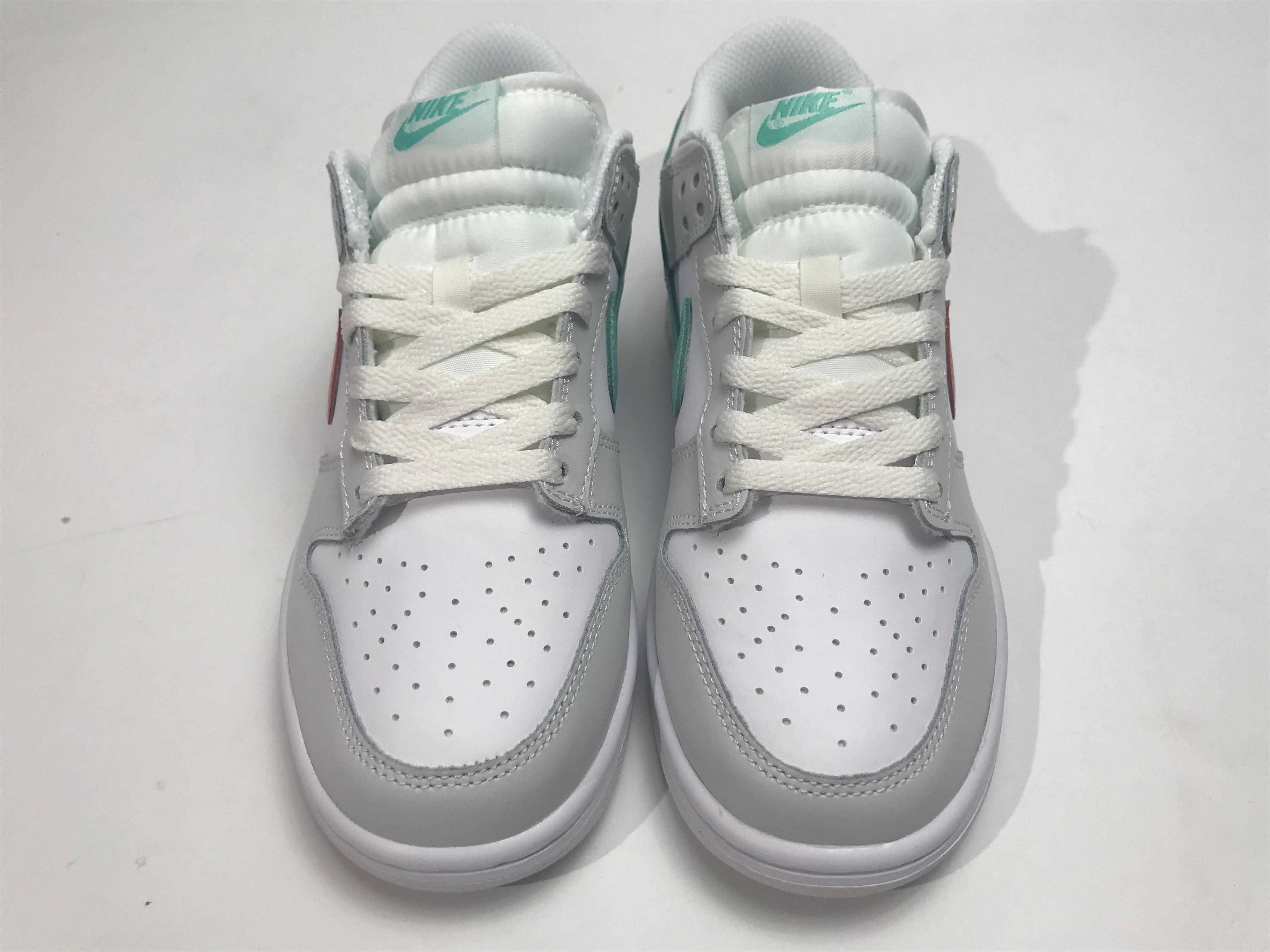 OG Dunk Low Tropical Twist (GS),CW1590-101