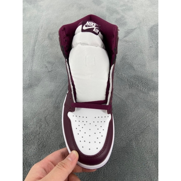 OG Jordan 1 Retro High OG Bordeaux,555088-611