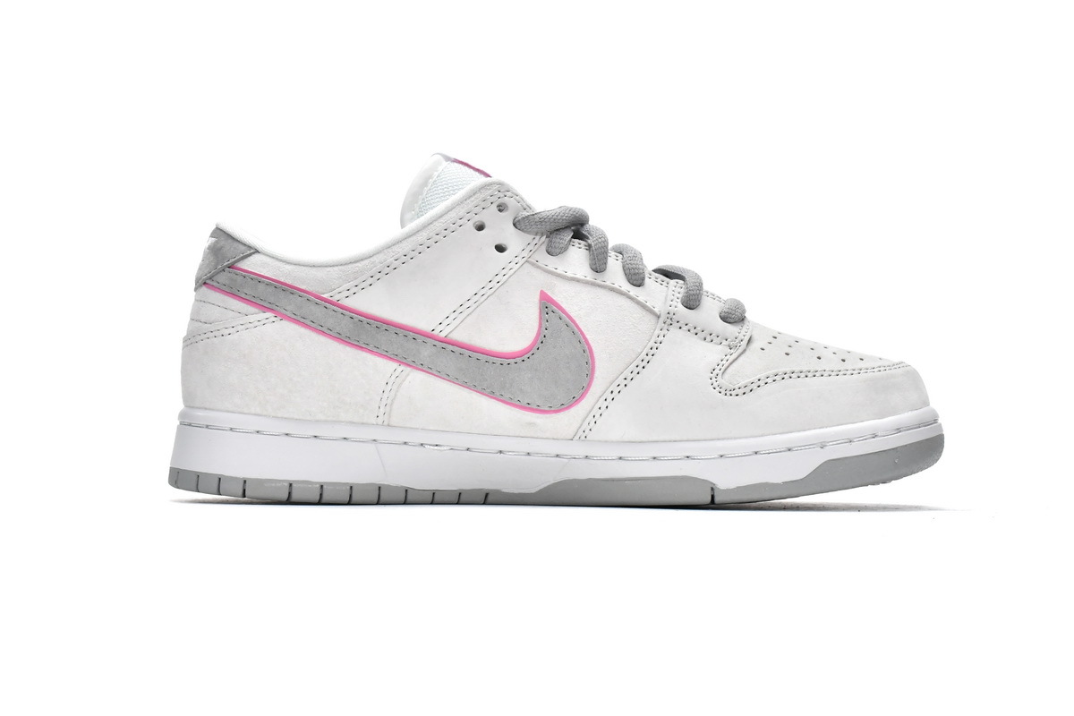 OG SB Dunk Low Ishod Wair Flat Silver,895969-160