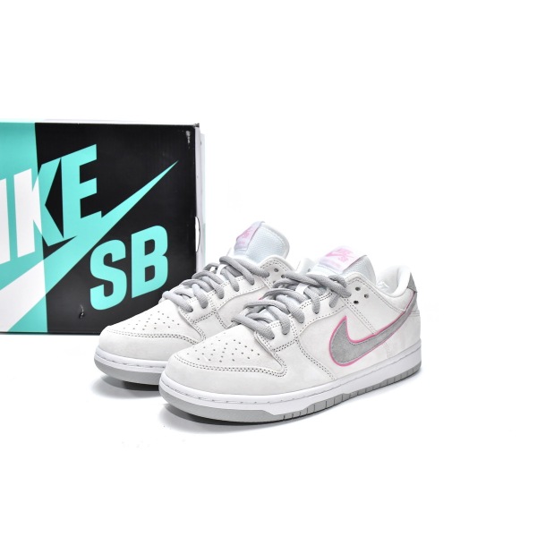 OG SB Dunk Low Ishod Wair Flat Silver,895969-160