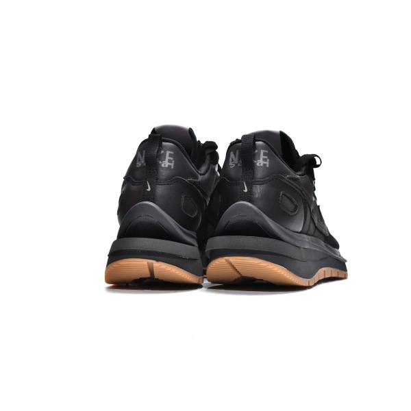 PKGoden Vaporwaffle sacai Black Gum DD1875-001
