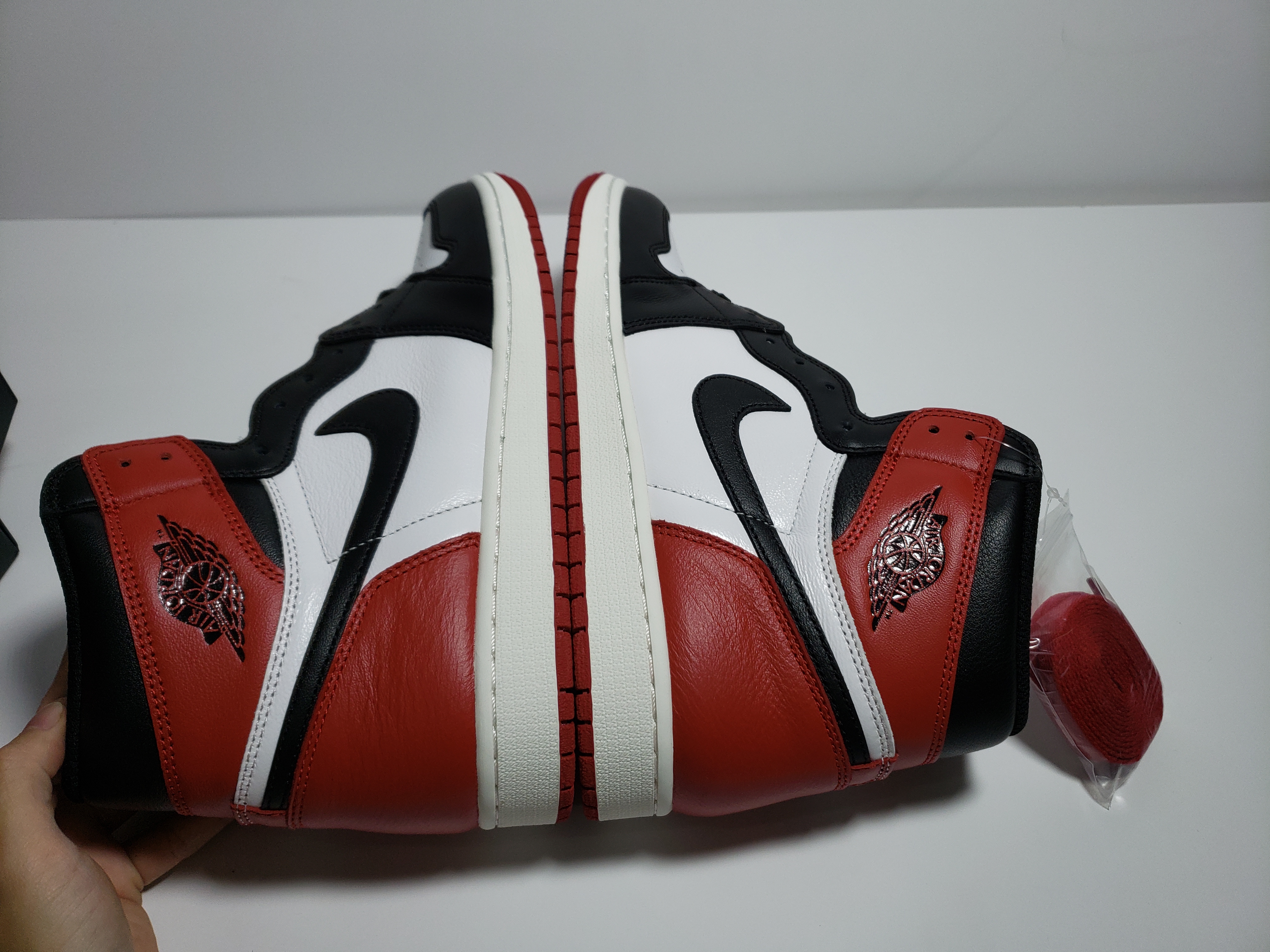 PKGoden Air Jordan 1 Retro Black Toe (2016),555088-125